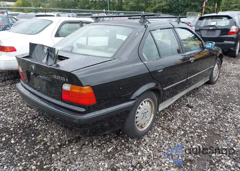 1992 BMW 325 I Automatic from USA, damaged, VIN WBACB4319NFF81134